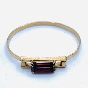 VINTAGE ART DECO AMETHYST GLASS JEWELED BAQUET BANGLE 5.9" Avon L11